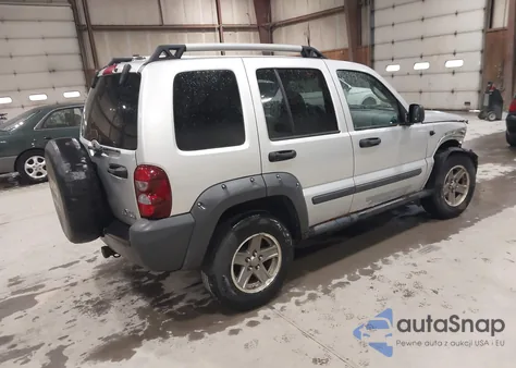 2005 Jeep Liberty Renegade from USA, damaged, VIN 1J4GL38K85W650982